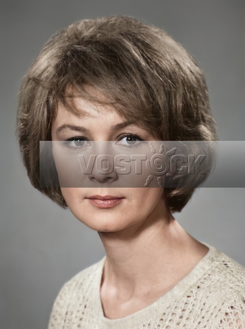 Алла Демидова