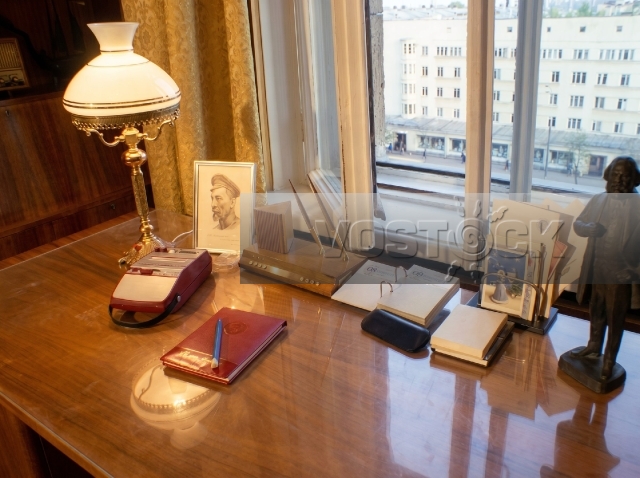 Андропов. Страницы жизни (1985)