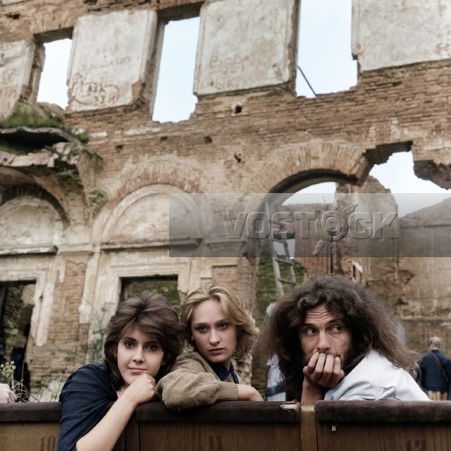 Барды покидают дворы или Игра с неизвестным (1987)