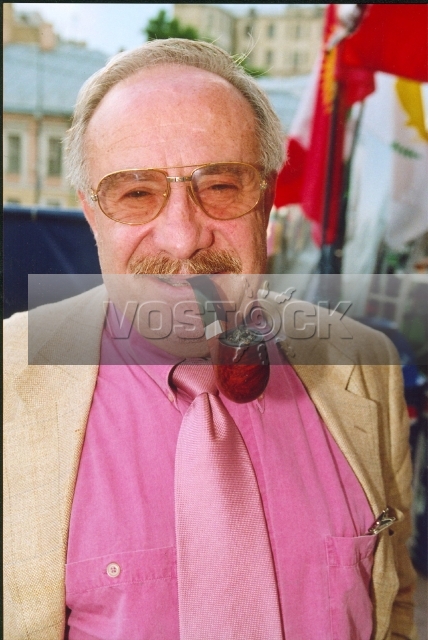 Эдуард Володарский