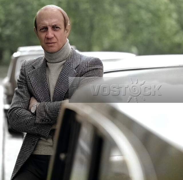 Илья Авербах