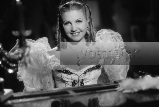 Маскарад (1941)