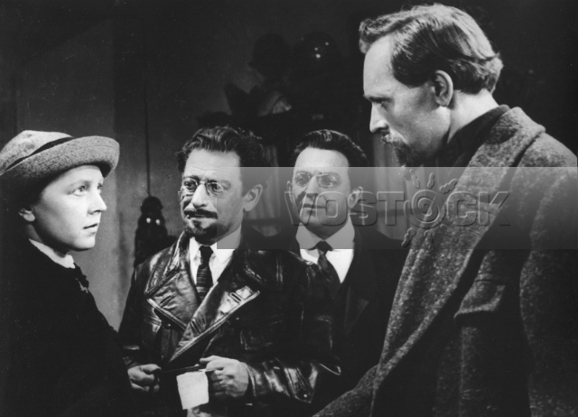 В дни Октября (1958)